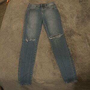 Fashion Nova size 3 high waisted skinny jeans with ripped knees